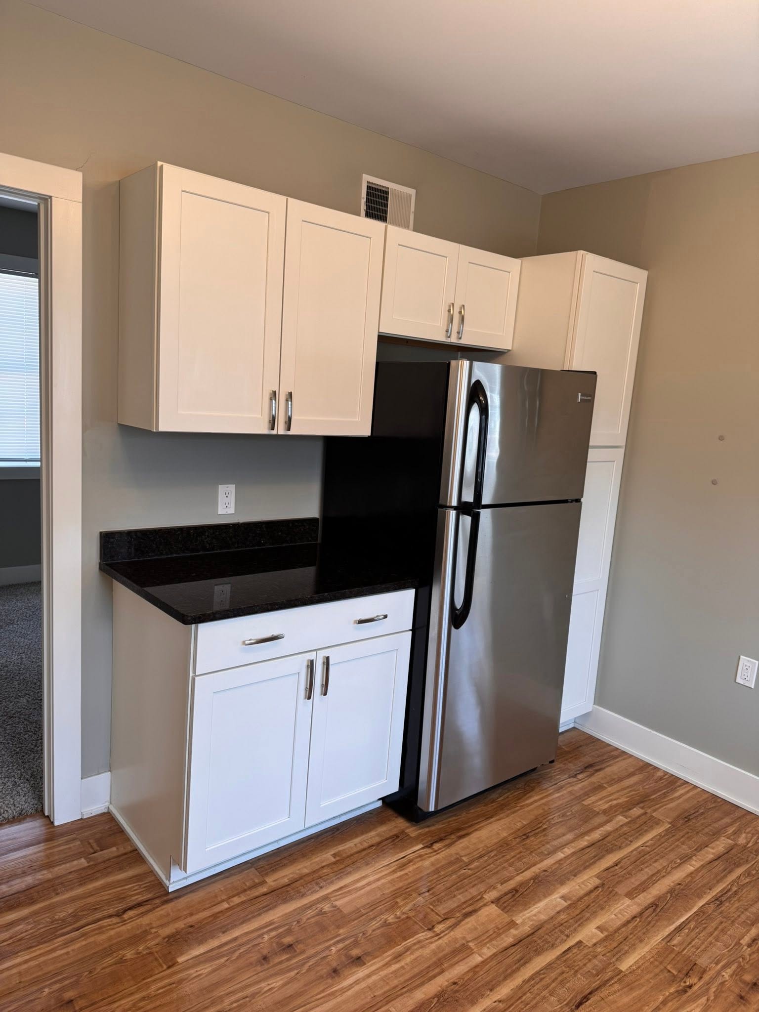 Bright, organized living space after recurring visit